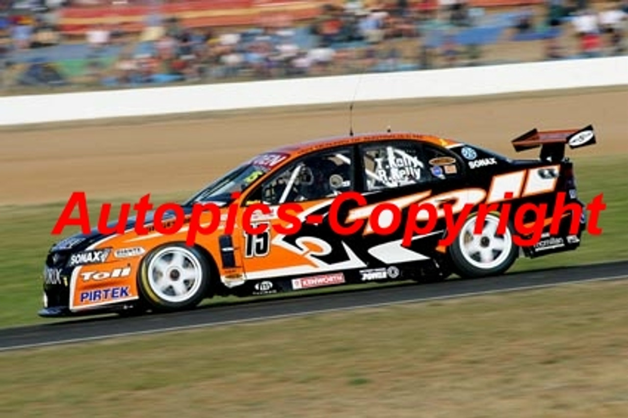 206005 - R. Kelly / T.  Kelly - Holden Commodore VZ - 2nd Outright Bathurst 2006 - Photographer Craig Clifford