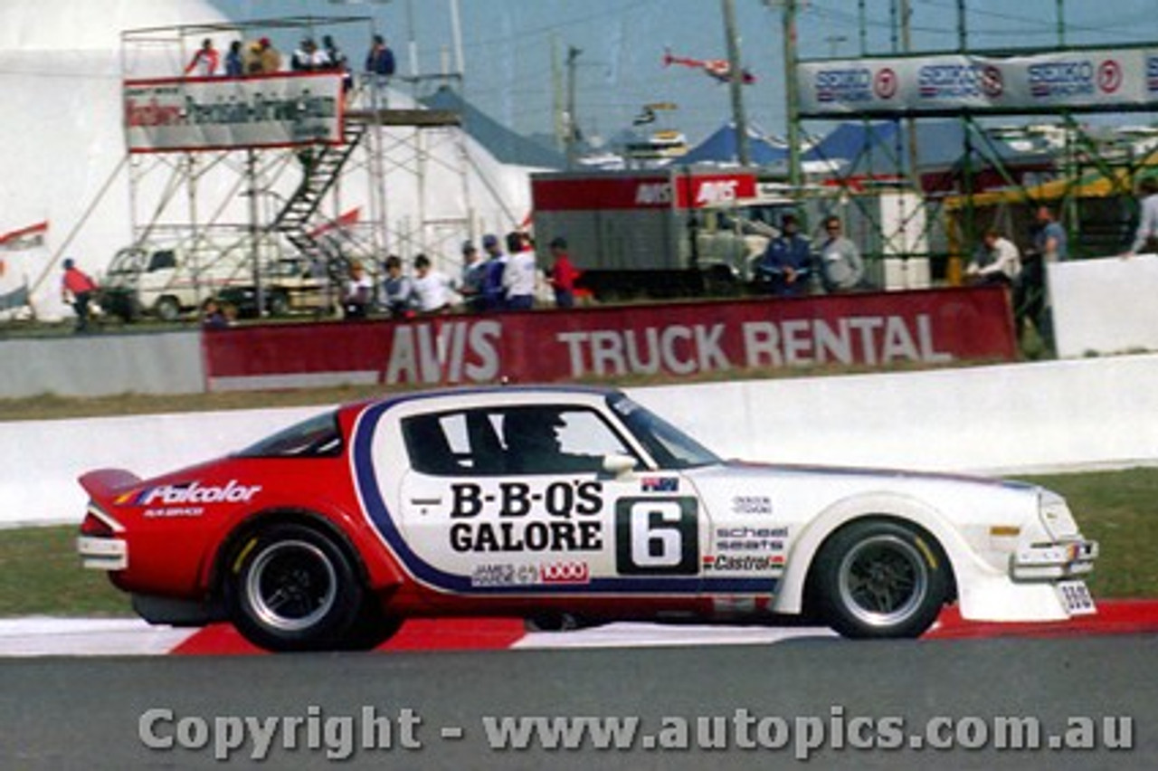 82771 - R. Dickson / B. Stevens - Chev Camaro - Bathurst 1982 - Photographer Lance J Ruting