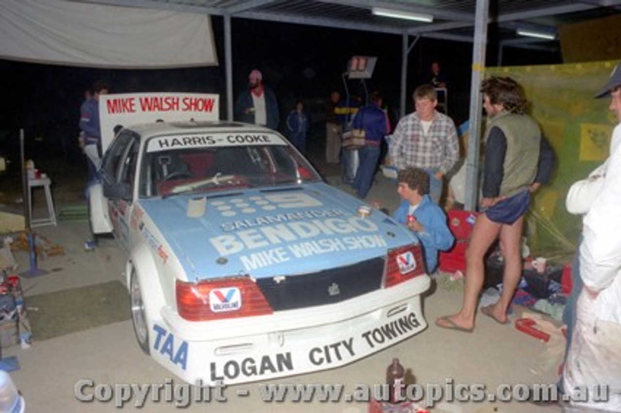 83766- Rebuilding the XE Commodore after a crash in practice - Harris / Cooke -  Bathurst 1983 - Photographer Lance J Ruting