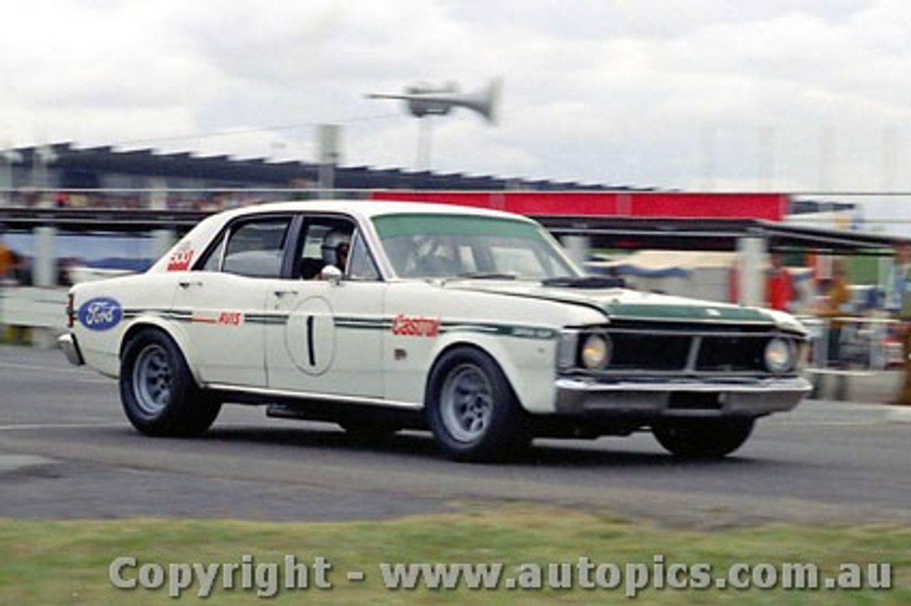 71232 - Ian  Pete  Geoghegan Super Falcon  -Sandown 1971 - Photographer Peter D Abbs