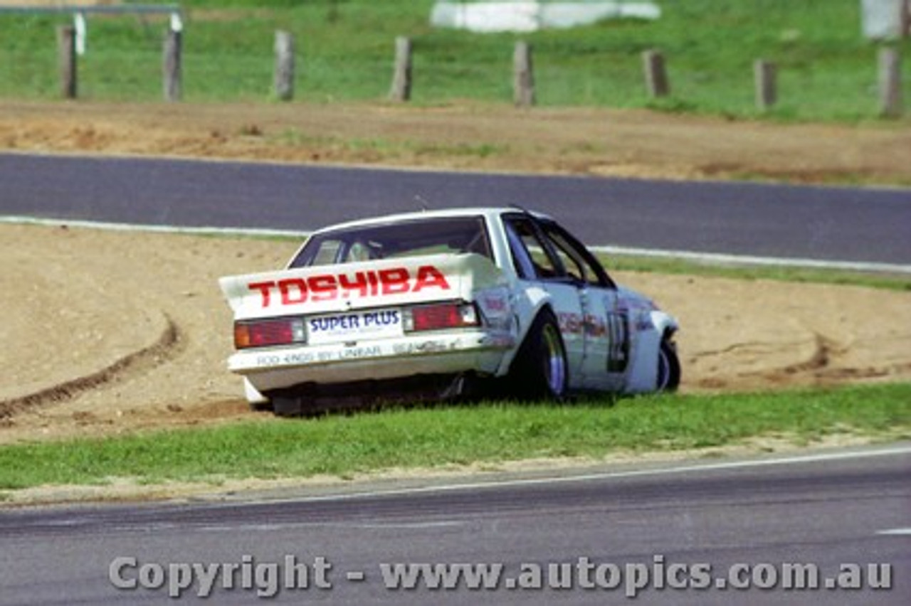 83785 - Jim Keogh / Leo leonard  Commodore VH  -  Bathurst 1983 - Photographer Lance J Ruting