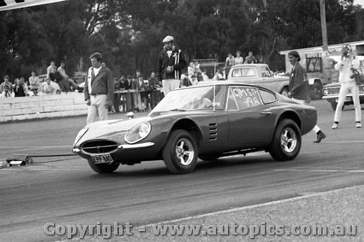 69987  - castlereagh Drags 1969 - Photographer David Blanch