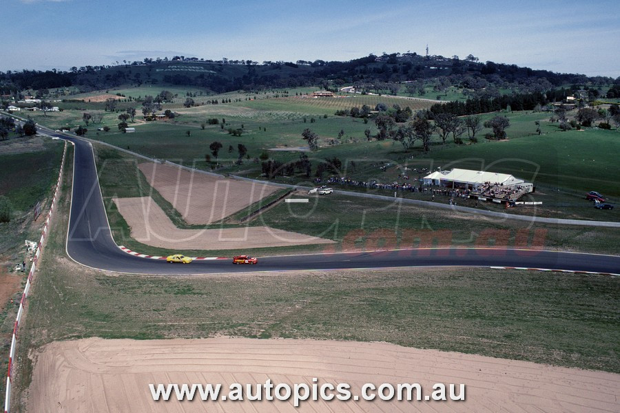 1989 - Mount Panorama Bathurst Sign and Arial Shots, Bathurst 1000 ...
