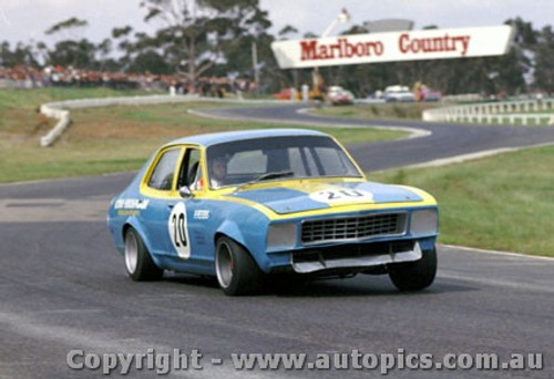 73165 - P. Peters  Holden Torana - Sandown  1973 - Photographer Peter D Abbs