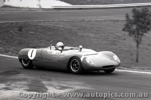 64414 - Les Howard Lotus 23 - Oran Park 1964 - Photographer Lance J Ruting