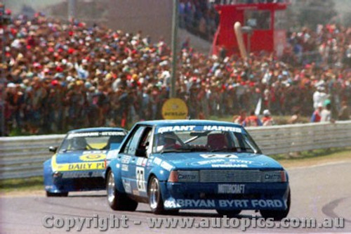 84877 - A. Grant / C. Harris - Ford Falcon XD -  Bathurst 1984 - Photographer Lance Ruting