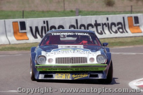 84898 - J. Tesoriero / B. Tindal  Camaro -  Bathurst 1984 - Photographer Lance Ruting