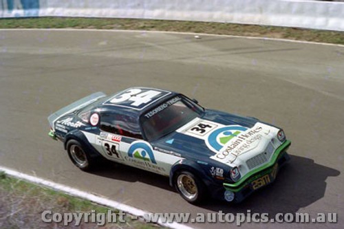 84899 - J. Tesoriero / B. Tindal  Camaro -  Bathurst 1984 - Photographer Lance Ruting