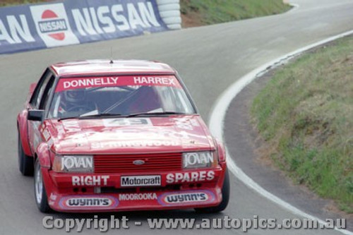 84917 - J. Donnelly / S. Harrex  - Ford Falcon XD -  Bathurst 1984 - Photographer Lance Ruting