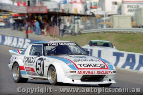 84923 - T. Mulvihill / B. Nightingale -  Mazda RX7 -  Bathurst 1984 - Photographer Lance Ruting