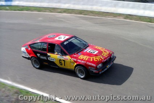 84938 - R. Gulson / G. O Donnell - Alfa Romeo GTV6 -  Bathurst 1984 - Photographer Lance Ruting