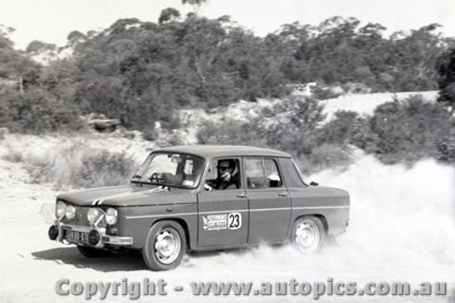 68915 - P. Janson / D. Cheetle - Renault R8 Gordini - Southern Cross Rally 1968 - Photographer Lance J Ruting.
