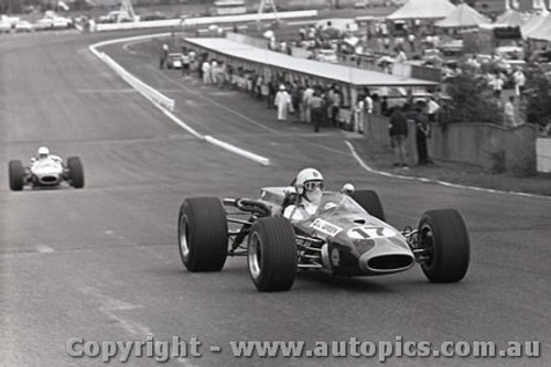 69589 - Col Green - Brabham Climax - Sandown 16th February 1969 - Photographer Peter D Abbs