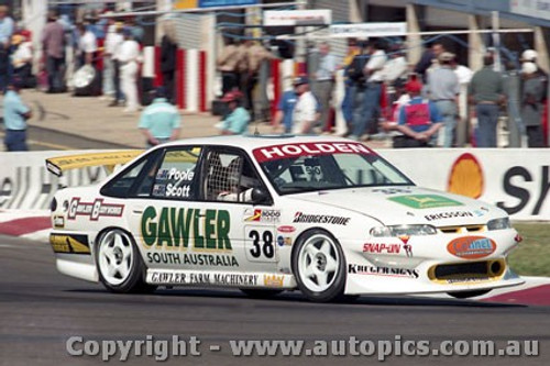 97785 - M. POOLE / T. SCOTT - Commodore VS - Bathurst 1997 - Photographer Ray Simpson