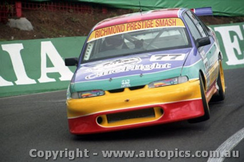 98811 - R. MORK / B. SIEDERS - Commodore VP - Bathurst 1998 - Photographer Marshall Cass