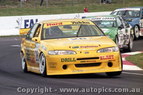 98815 - K. WALDOCK / M. McLAUGHLIN - Ford Falcon EL - Bathurst 1998 - Photographer Marshall Cass