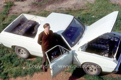 70346 - Charger Development at Mallala 1971- John Ellis with the VG ute - Photographer Jeff Nield