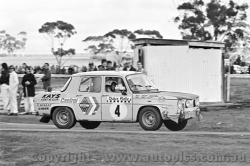 71248 - Roger Bonhomme / Chris Jessup, Renault Gordini - Dulux Rally - Calder 15th August 1971 - Photographer Peter D'Abbs
