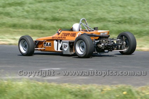 73544 - Terry Perkins, Elfin 620 Formular Ford - Phillip Island 15th October 1973 - Photographer Peter D'Abbs