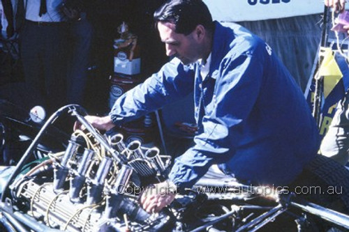 665993 - Jack Brabham Repco Brabham - Lakeside 1966