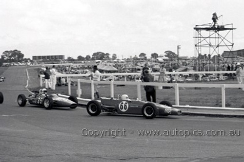 695994 - Bob Minogue, Axtec AR8  Formula Ford - Sandown  1969 - Photographer Peter D'Abbs