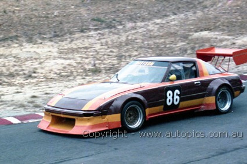 85061 - Ken Davison, Mazda RX7 - Amaroo 7th July 1985 - Photographer Lance J Ruting