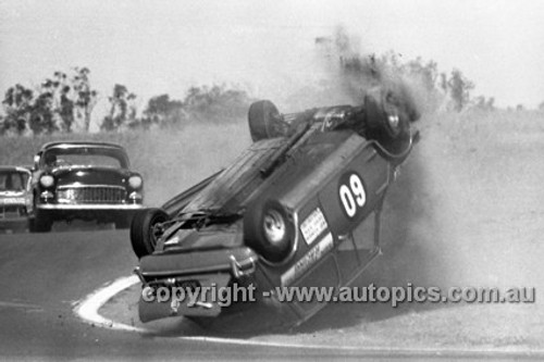 68238 - Geoff Spence looses control, Morris Cooper S  - Oran Park 22nd Septmber 1969 - Photographer David Blanch