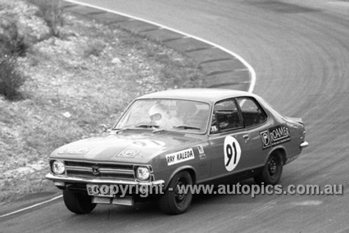 71262 - Ray Kaleda, Holden Torana XU1 - Amaroo 1971 - Photographer Lance Ruting