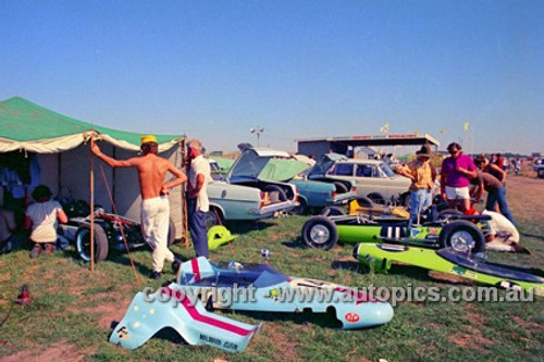 72532 - #14 Eric Marsh, Malmark Vee, #11 Mal Arscott, BCMS Formula Vee - Phillip Island 1972- Photographer Peter D'Abbs