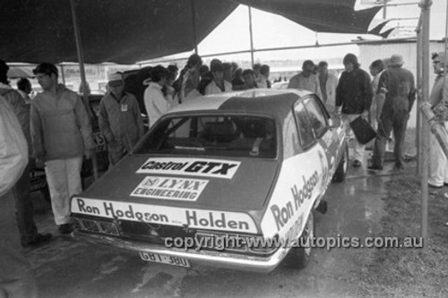 72778 - Bruce McPhee, Torana XU1 - Bathurst 1972- Photographer Lance J Ruting