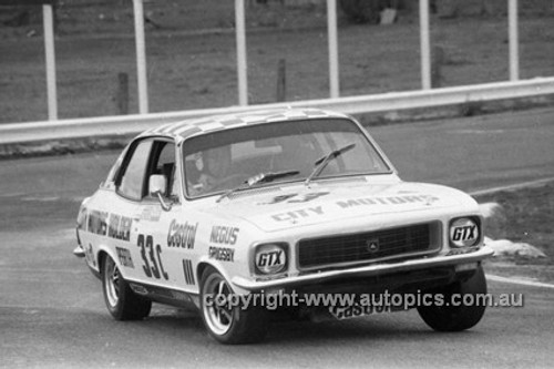 72782 - W. Negus & N. Grigsby, Torana XU1 - Bathurst 1972- Photographer Lance J Ruting