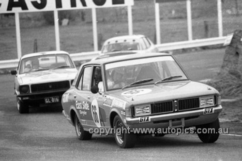 72815 - Roger Bonhomme, Valiant Galant - Bathurst 1972- Photographer Lance J Ruting