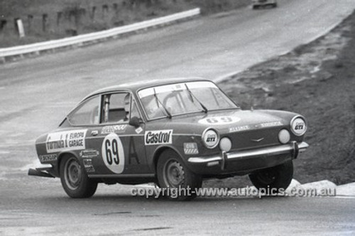 72822 - Gary Leggatt, Fiat 850 Coupe - Bathurst 1972- Photographer Lance J Ruting