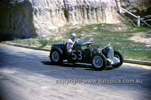 620017 - R. Davies, MG Vauxhaull - Hume Weir 23rd September 1962 - Photographer Bruce Wells.