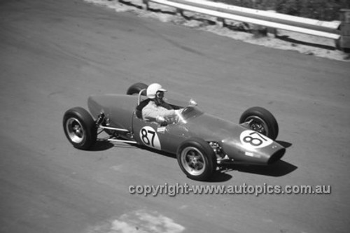 630029 - Frank Matich, Elfin FJ - Catalina Park Katoomba  1963 - Photographer Bruce Wells. 630029 - Frank Matich, Elfin FJ - Catalina Park Katoomba  1963 - Photographer Bruce Wells.