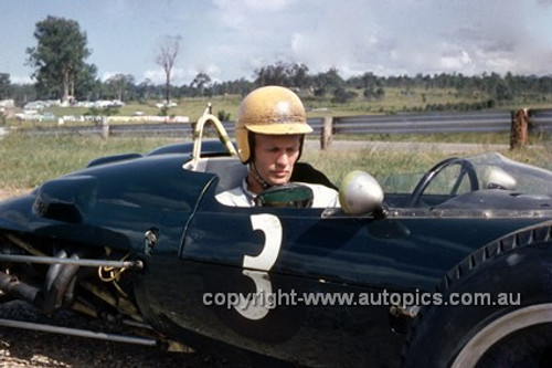 630038 - Tony Maggs, Lola Climax - Lakeside International 1963 - Photographer Bruce Wells.