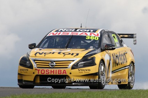 13007 - James Moffat - Nissan Altima - Eastern Creek -2013 - Photographer Craig Clifford