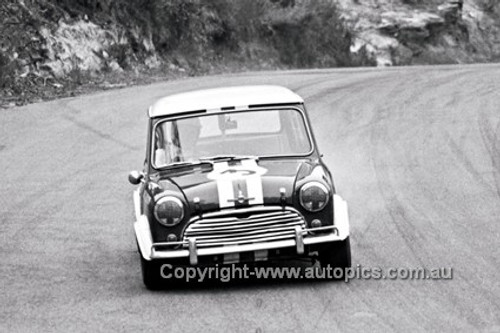 69152 - John French, Morris Cooper S - Catalina Park Katoomba 1969 - Photographer Lance J Ruting
