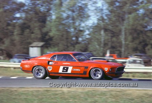 72278 - Allan Moffat, Trans AM Mustang - Warwick Farm 1972  - Photographer Lance J Ruting