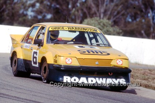 84793 - A. Grice / S. Harrington - Holden Commodore VK  - Bathurst 1984 - Photographer Ray Simpson