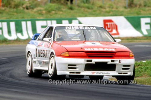 90765  -  J. Richards / M. Skaife  - Nissan Skyline GT-R - Bathurst 1990 - Photographer Ray Simpson