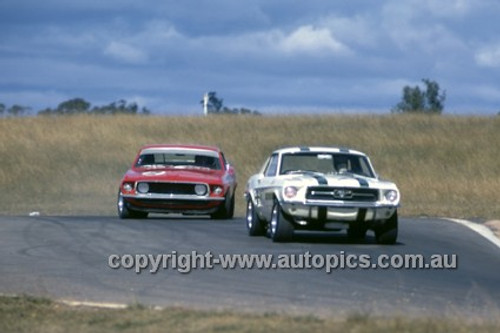 Ian (Pete) Geoghegan & Allan Moffat, Mustang - Oran Park 1969 - Photographer Russell Thorncraft (Slightly out of focus)