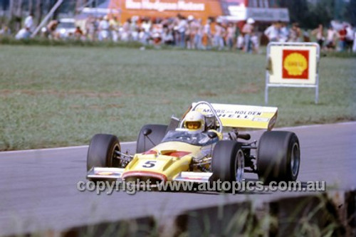 Kevin Bartlett, McLaren M10B - Warwick Farm 1972 - Photographer Russell Thorncraft