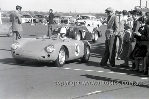 57438 - J Sayer Porsche Spyder - Fishermans Bend - 1957 - Photographer Peter D'Abbs