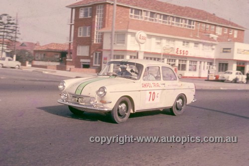 64983 - G. Hood & P. Crea - 1964 Ampol Trial - Volkswagen - Photographer Ian Thorn