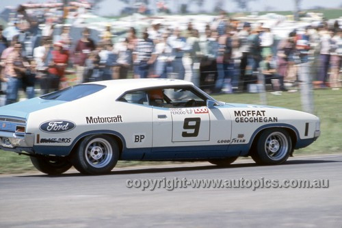 73770  -  Allan Moffat & Ian Geoghegan, Ford Falcon XA GT- Hardie Ferodo 1000  Bathurst 1973