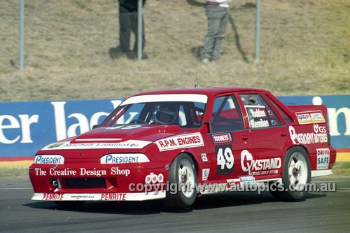 94844  - Brett Youlden / Malcolm Stenniken, Commodore VL  - Tooheys 1000 Bathurst 1994 - Photographer Marshall Cass