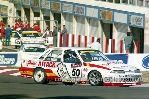 94854  - Heffernan & Easton, Commodore VP  - Tooheys 1000 Bathurst 1994 - Photographer Marshall Cass