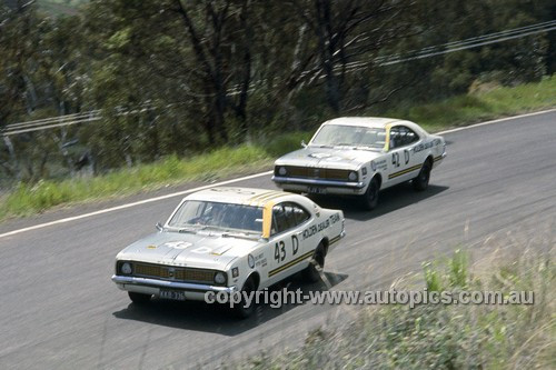 699005  - Des West / Peter Brock & Henk Woelders / Peter Macrow Holden Monaro GTS 350 -  Bathurst 1969