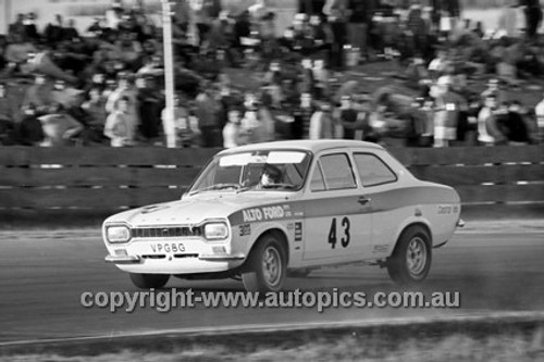 69182 - Bob Holden, Ford Escort, Oran Park 1969 - Photographer John Lindsay